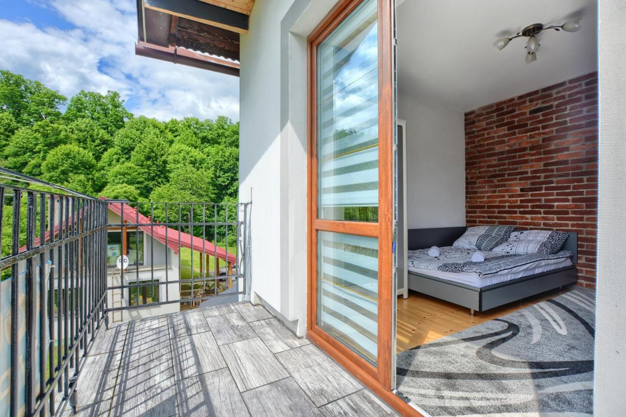 Ceglany Apartament ウストシキ・ドルネ エクステリア 写真