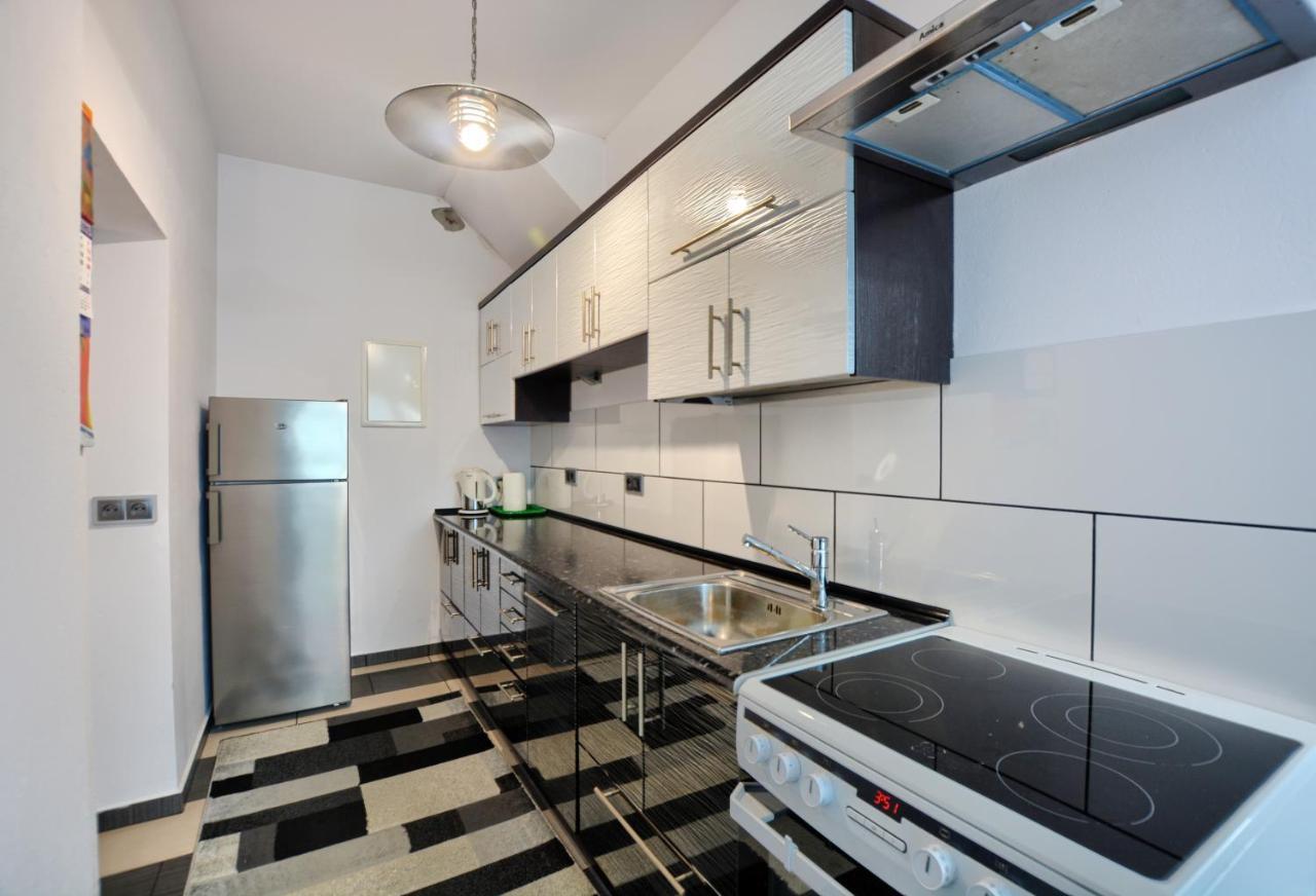 Ceglany Apartament ウストシキ・ドルネ エクステリア 写真